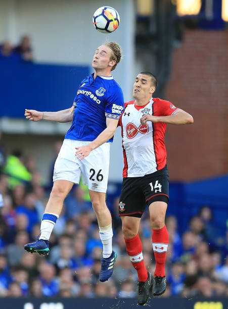 更嚴格的監 更嚴格的監